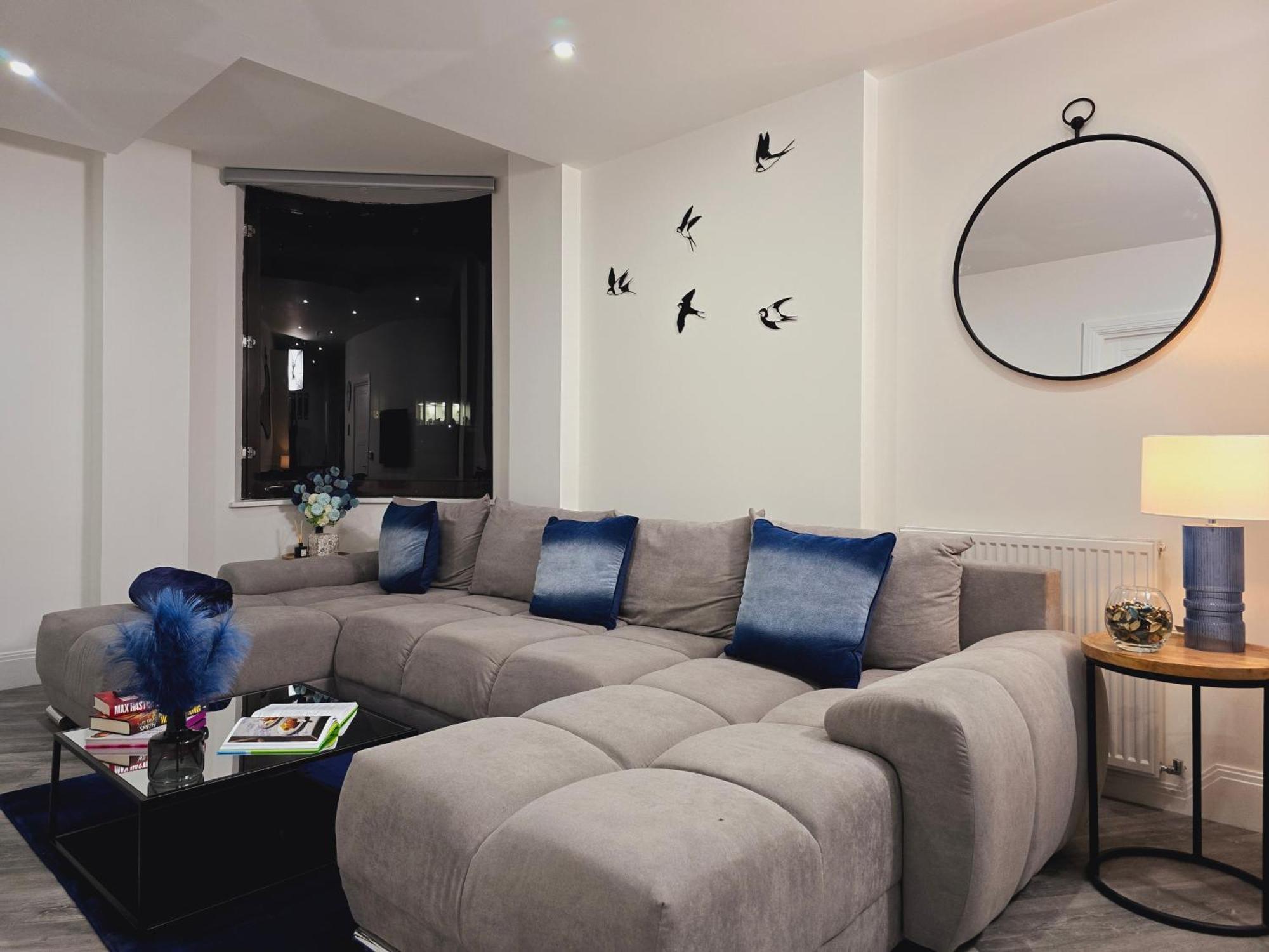 Appartement Abbey Corner By Nivaas à Reading Extérieur photo